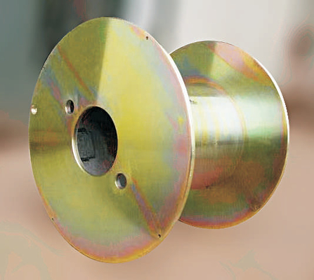 De hoge snelheid paste Vlakke de Kabelmachine aan van Staalbobbin spool reel for wire