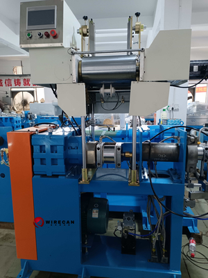 Automatische Verrichting Automatische het Voeden de Kabelmachine van de Materiaaldraad