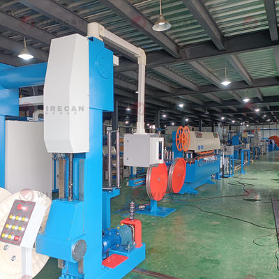 Pneumatisch tractieapparaat voor buitenkabelmantellijn van glasvezel