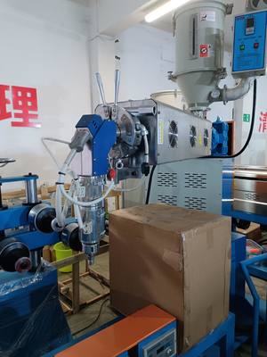 φ90mm+φ50mm Draad en kabel High-Speed Power Jacket Sheath PVC PE Extrusion Machine